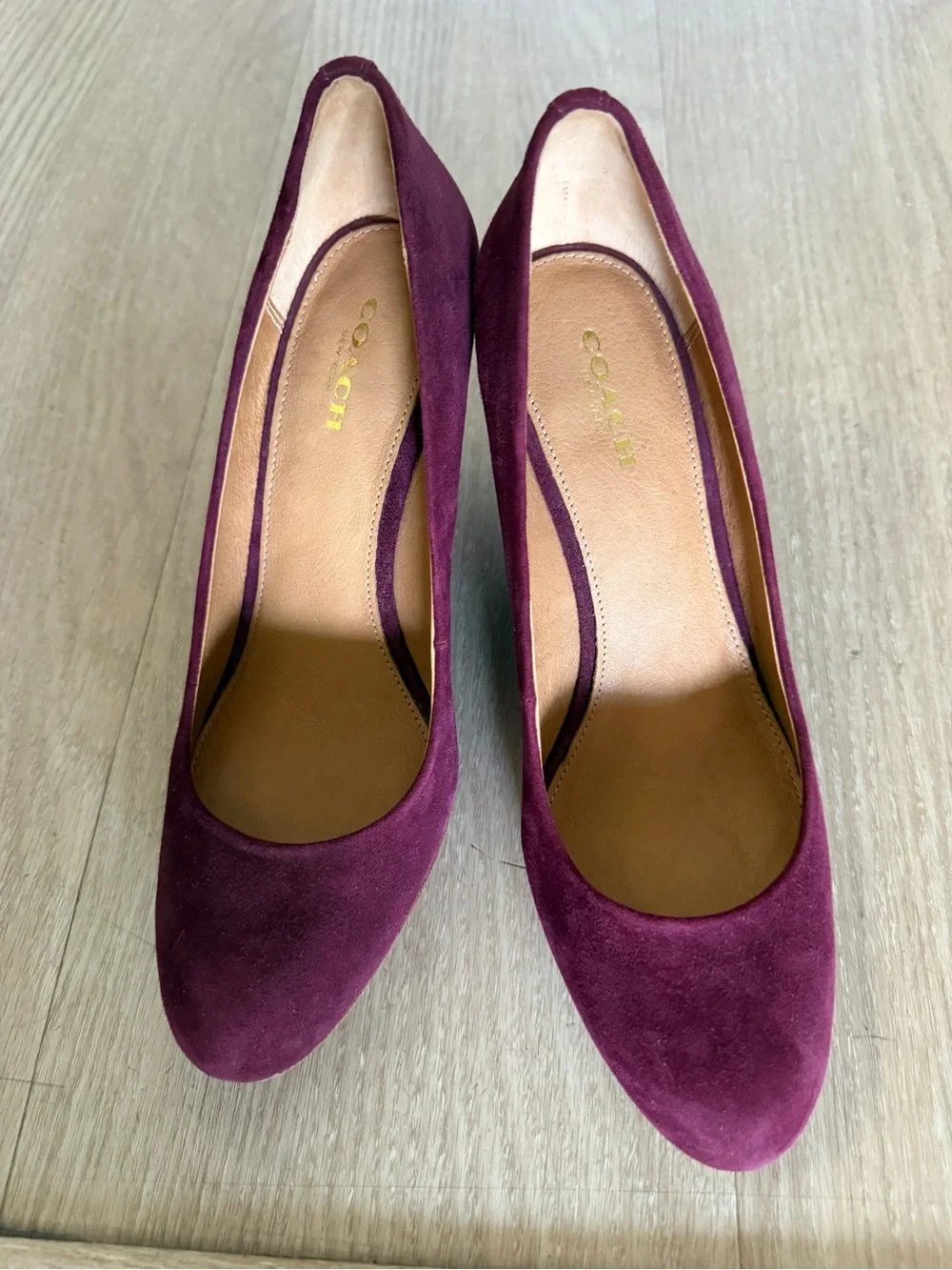 Coach Burgundy Suede Wedge Pumps 6.5 B Women’s Heels Leather Classic Designer